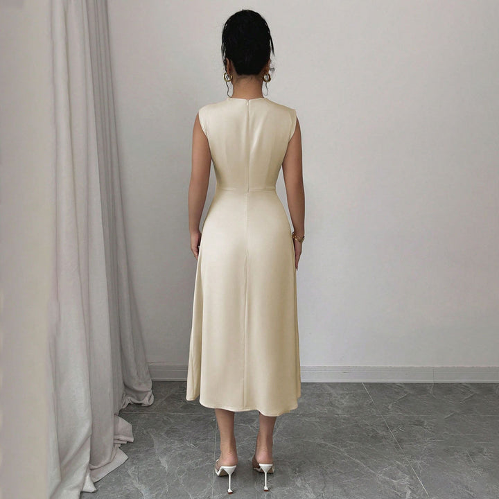 Evelyn — Women&