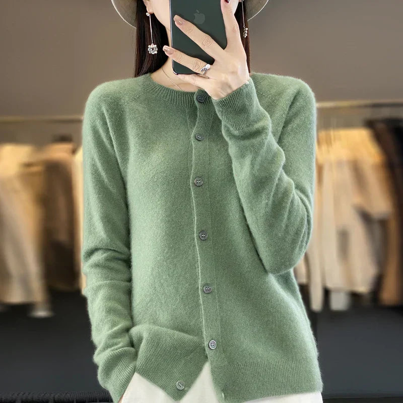 Gretchen — Women&